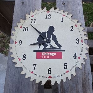 Vintage CHICAGO TOOL 10" Saw Blade Tool Shop Workshop Man Cave Clock 🚩Untested